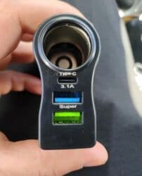 Avtomobillər üçün 6 portlu işıqlı şarj cihazı yenidir. Avtomobilin lalafo.az -da Avtomobillər üçün 6 portlu işıqlı şarj cihazı yenidir. Avtomobilin