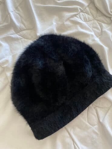 qadınlar üçün toxunma papaqlar: Qara isti saxlayan papaq — 1