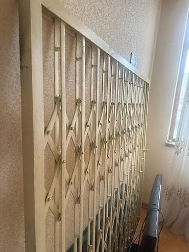 Dəmir reşotka acılıb bağlanan uzunluq 166sm, eni 175 - Material — 1