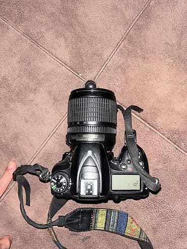 islenmis xolodelnikler: Nikon D7100 DSLR fotoaparat + NIKKOR 18-105mm VR obyektiv — 2