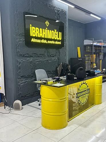 Hər növ dizaynda reklam panolarının hazırlanması