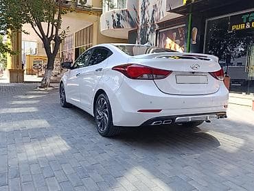 bmw f 10: Hyundai Elantra: 1.6 l | 2014 il Sedan — 5