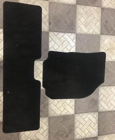 Məhsul: Avtomobil salonu üçün ayaqaltı döşəklər dəsti Təsvir: - Rəng — 1