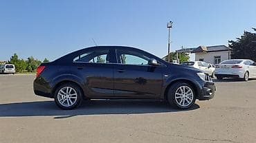 Avtomobil satışı: Chevrolet Aveo: 1.6 l | 2013 il 162000 km Sedan — 2