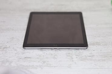 Apple iPad 5 118GB (Space Gray) planşet Ustada olmayıb hər şeyi ideal at lalafo.az Apple iPad 5 118GB (Space Gray) planşet Ustada olmayıb hər şeyi ideal