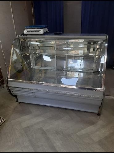 Vitrin soyuducu eni 80 sm uzunu1.50 satılır tam işlək vəziyyətdədir — 2