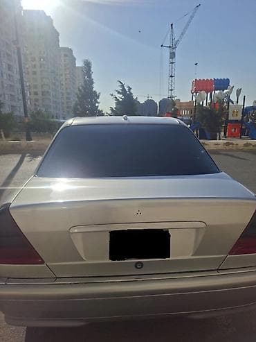 hyundai elantra diffuser: Mercedes-Benz C-Class: 2.3 l | 2000 il Sedan — 9