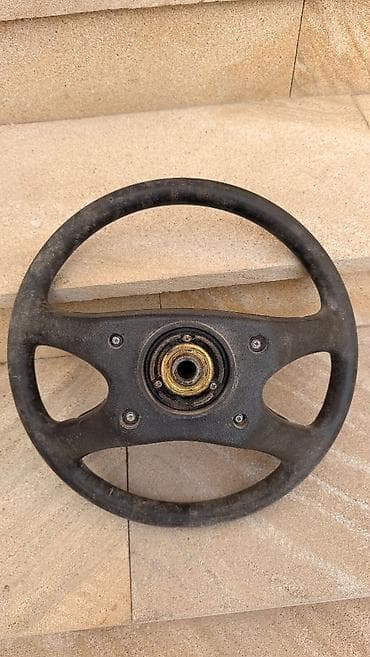 Lada sükan çarxı - Orijinal Lada emblemi ilə - 3 barmaqlı dizayn lalafo.az -da Lada sükan çarxı - Orijinal Lada emblemi ilə - 3 barmaqlı dizayn