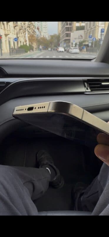 16 pro max 2 ci el: IPhone 15 Pro Max, 256 GB, Natural Titanium, Face ID — 9