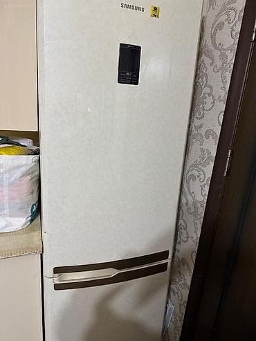 Компьютеры, ноутбуки и планшеты: Б/у 2 двери Samsung Холодильник Продажа, цвет - Бежевый — 2