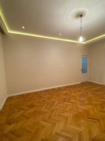 ağdaşda ucuz ev: Bakı, 3 otaqlı, Köhnə tikili, m. Nizami, 73 kv. m — 8