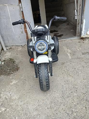 Uşaq elektrik motosikleti – 3 təkərli, ağ/gümüş rəng - Güclü — 6