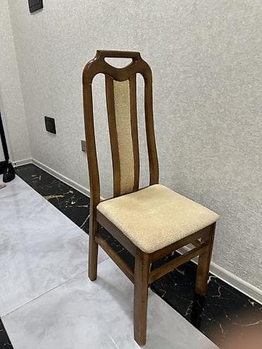 bag stullari: Taxta yemək stulu. Klassik üslubda hazırlanmış bu stul qəhvəyi rəngli — 2