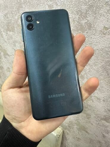 samsung a 55: Samsung Galaxy A04, 32 GB, rəng - Qara, İki sim kartlı — 2