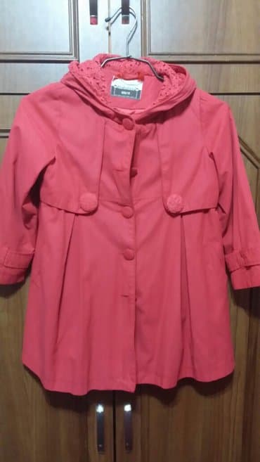 детские вещи 12 лет: Плащ на девочку,состояние идеальное — 1