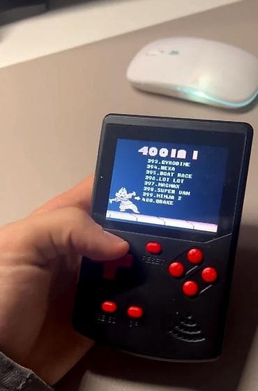 Digər oyun və konsollar: Retro əl oyun konsolu – 400-in-1 Xüsusiyyətlər: - Daxili 400 klassik — 2