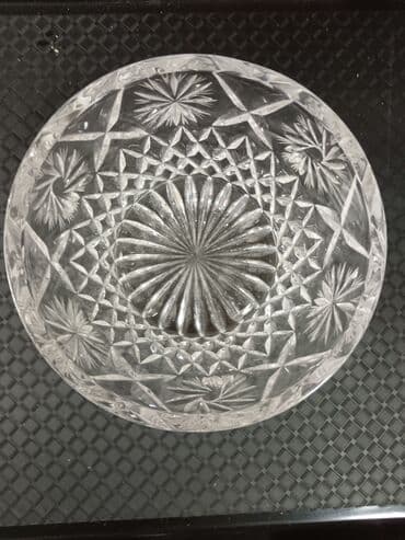 konfetlər: Kvars/şüşə kəsim naxışlı qab dəsti - 2 ədəd şəffaf kəsim naxışlı qab — 8