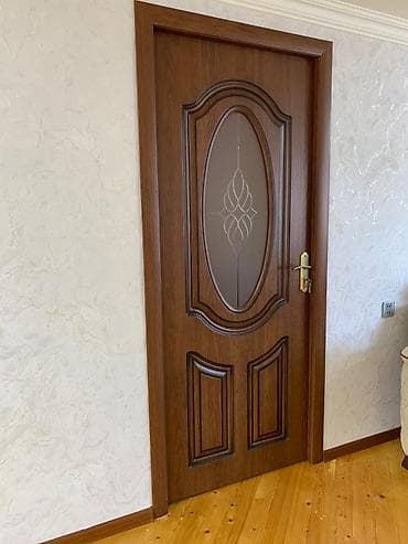 qab qaşıq: Satılır 5 ədəd otaq qapısı Keyfiyyətli taxta qapılar satılır. 4ədəd — 3