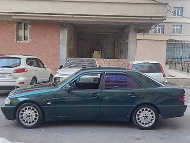 Mercedes-Benz C-Class: 1.8 l | 1997 il Sedan — 8