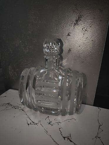 Qədimi büllur əl kəsimi xrustal 800ml grafin Винтажный хрустальный lalafo.az -da Qədimi büllur əl kəsimi xrustal 800ml grafin Винтажный хрустальный