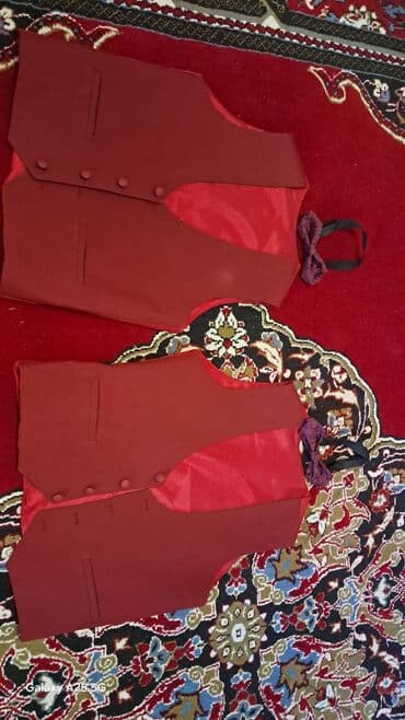 дождевик купить в баку: Bordo rəngdə kişi jiletləri dəsti - 3 ədəd klassik fason jilet – eyni — 1