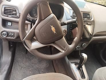nol 1: Chevrolet Cobalt: 1.5 l | 2024 il 192000 km — 2