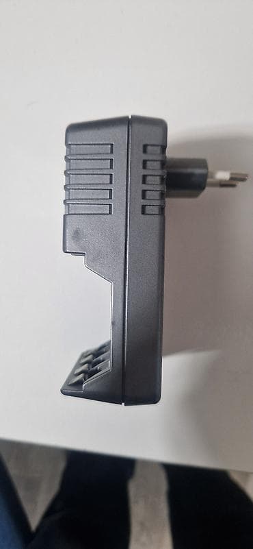 dvd changer system: Varta Photo Accu Charger – şarj cihazı - Brend: Varta (The Battery — 1