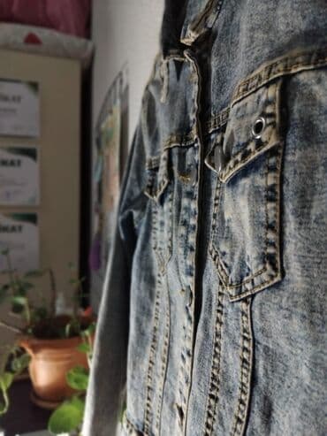 cins pencekler instagram: Denim cins gödəkçə - Rəng və yuma: Açıq-mavi/boz tonlarda vintaj — 2