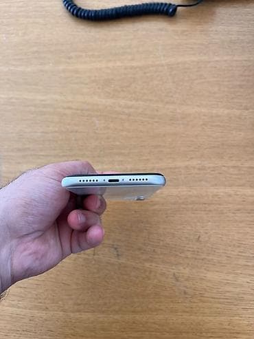philips xenium 9@9d: IPhone 11, 128 GB, Ağ, Zəmanət — 4