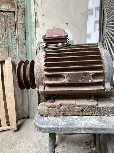 Salam mator islek veziyettedir qiymet 250 azn