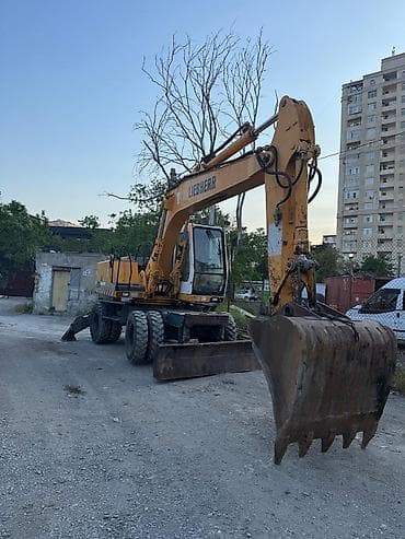 disk teker type 1 per page 40: Liebherr 904 təkərli ekskavator.İl 2000, işləmə saatı 27000, çox əla — 4