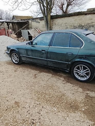 maşın satişi: BMW 520: 2 l | Sedan — 5