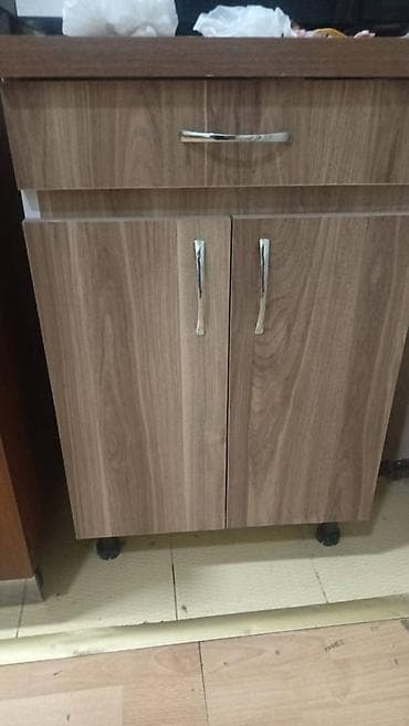 Salon, tibbi mebel: Tezedi super vəziyyətdə ehtiyac olduğundan ucuz satilir — 1