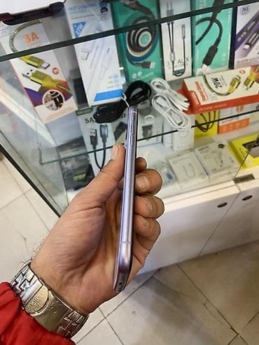 plestation 4: IPhone 11, 64 GB, Mavi, Face ID — 3