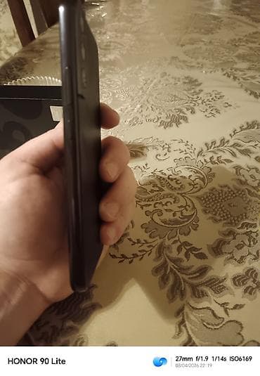 htc one: Samsung Galaxy S22, цвет - Черный, Беспроводная зарядка — 3