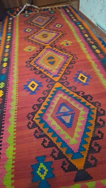 qedimi mebeller: Kilim xalça 1960cı ilin Xalçasıdır - Naxış: Şərq motivli, romb və — 3