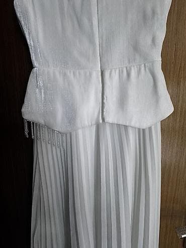 ağ paltar: Ağ rəngli zərif maxi paltar 1 defe geyinilib elciliye 40 razmer 60 — 9