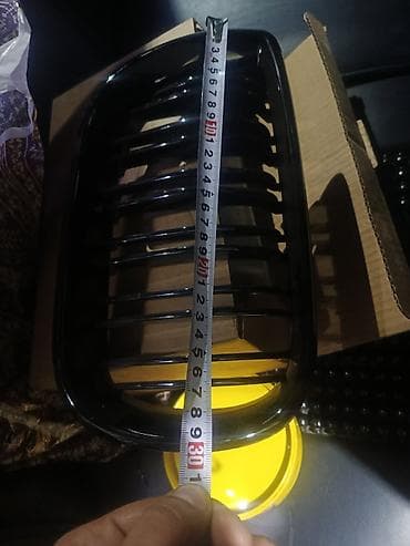 тв тумбы на заказ: BMW üçün radiator barmaqlığı (kidney grill) – parlaq qara rəng. - — 1
