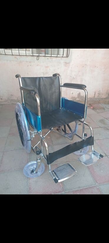 купить инвалидную коляску в баку: Göy rəngli, yüngül çəkili əlil arabası. Oturacaq və arxa hissəsi qara — 4