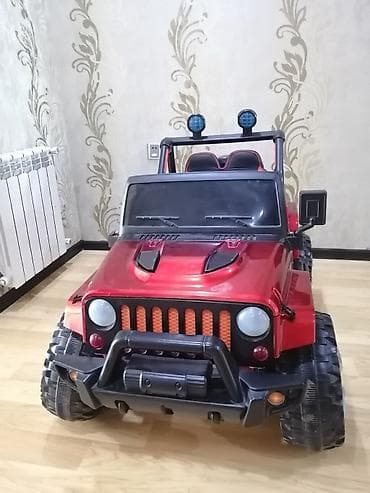 Masin az sürülüb. hərşeyi var işıqlandırmasi Multu pley usb yeri flaş