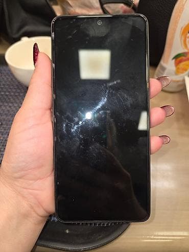 Audio: Redmi smartfon Əsas xüsusiyyətlər: - Arxa kamera: 108 MP (Capture — 5