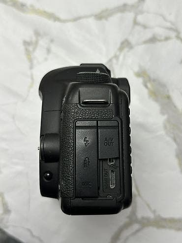 Canon EOS 5D Mark II (body) - Tam kadr (Full Frame) DSLR fotoaparat — 4