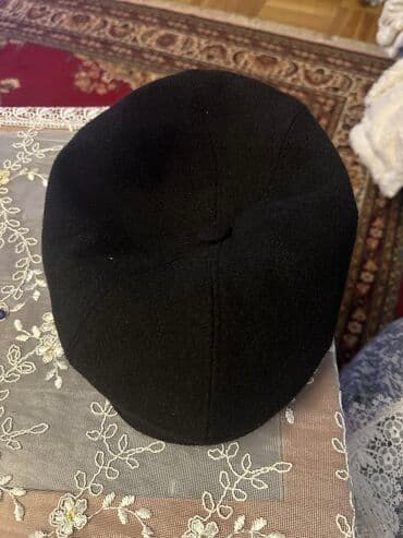 kişilər ucun dəri papaqlar və kepkalar: Real alicilara endirim olunacaq — 1