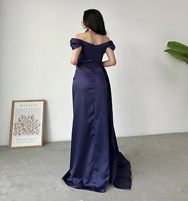 son zeng donlari: Tünd göy rəngli, atlas parçalardan maxi axşam geyimi. - Model — 4