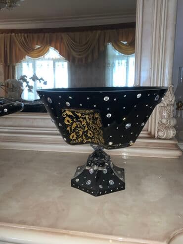 beqoniya gülü: Destde satilir tek tekde satilir bir denesi tek tek alana 500 manat — 6