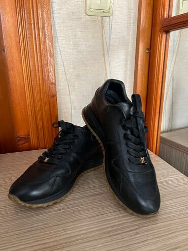 krassovkalar: LOUIS VUITTON krossovkasi teze kimi yarsinnan az giymete ölcusu 41 — 8