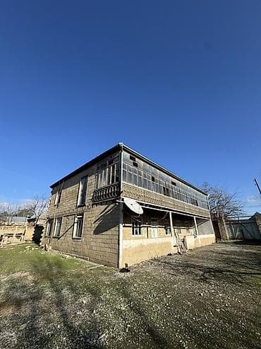 binə ev satılır: 11 otaq, 12 kv. m, Kredit var, Təmirsiz — 4