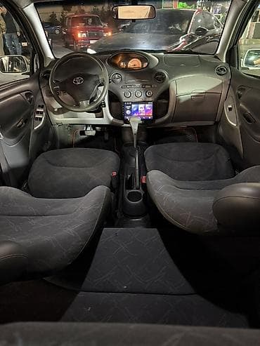 Toyota vitz . Gündəlik sürülən ekonom Avtomobildir xanım tərəfindən — 7