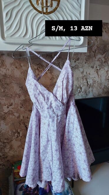 jaketler qadin ucun: Qadın geyimləri kolleksiyası 1) Ağ-qara bluz - Ölçü: S - Qiymət: 18 — 7