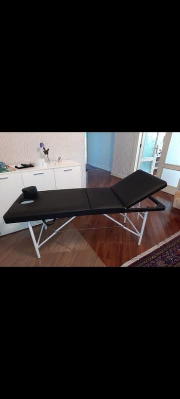 Çamadan kuşetka Baş hissəsi qalxıb enən çamadan Kürəyi üstə uzanıb lalafo.az -da Çamadan kuşetka Baş hissəsi qalxıb enən çamadan Kürəyi üstə uzanıb